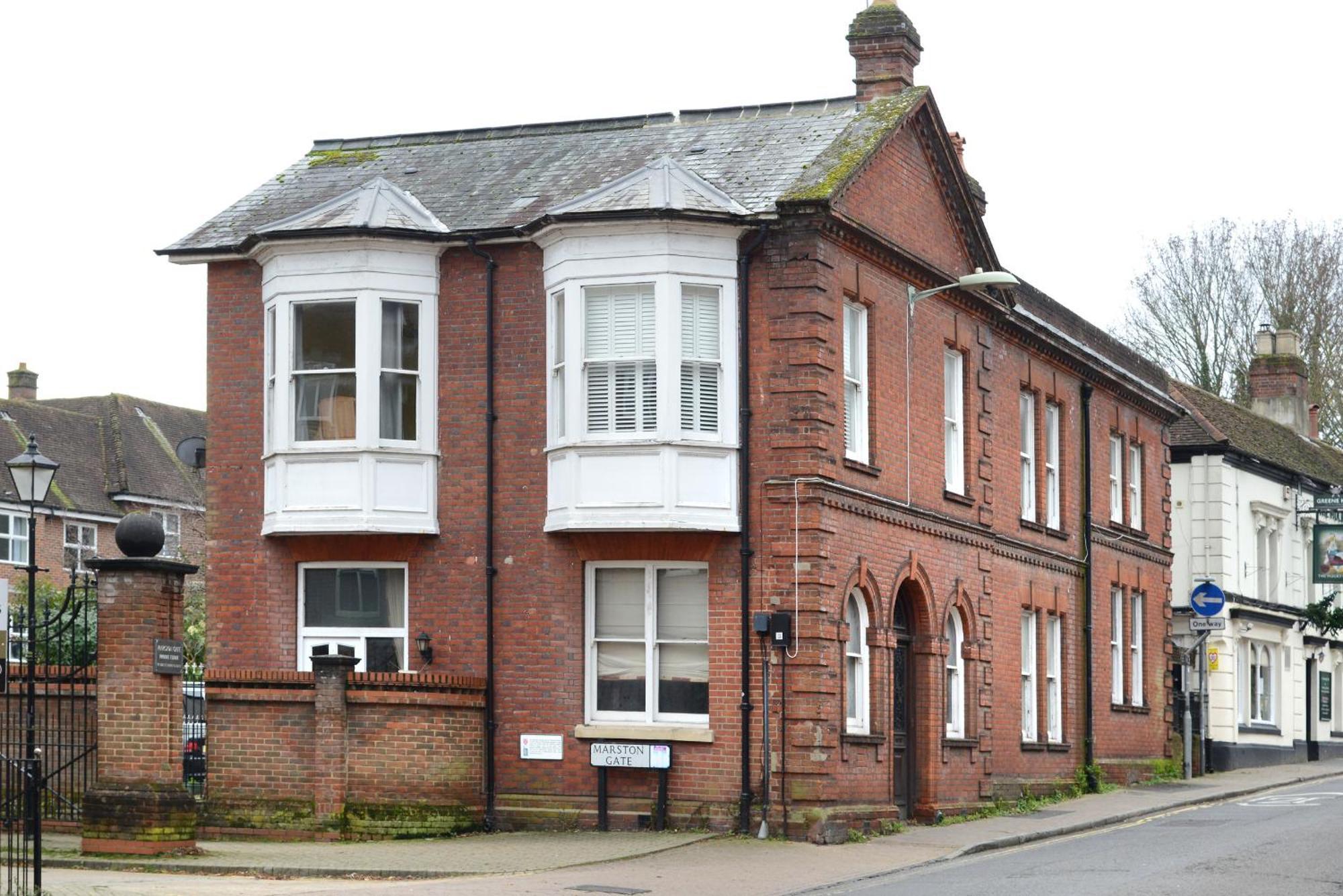 The Old Brewery Boardroom - Winchester City Centre - Unique Property - Free Parking - Sleeps 6 - By Xplus Stays Exterior photo